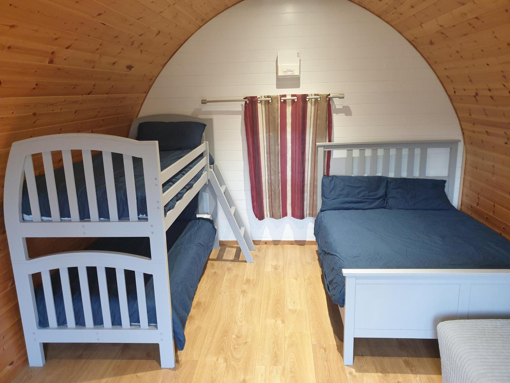 Lomond Woods Holiday Park Balloch Bilik gambar